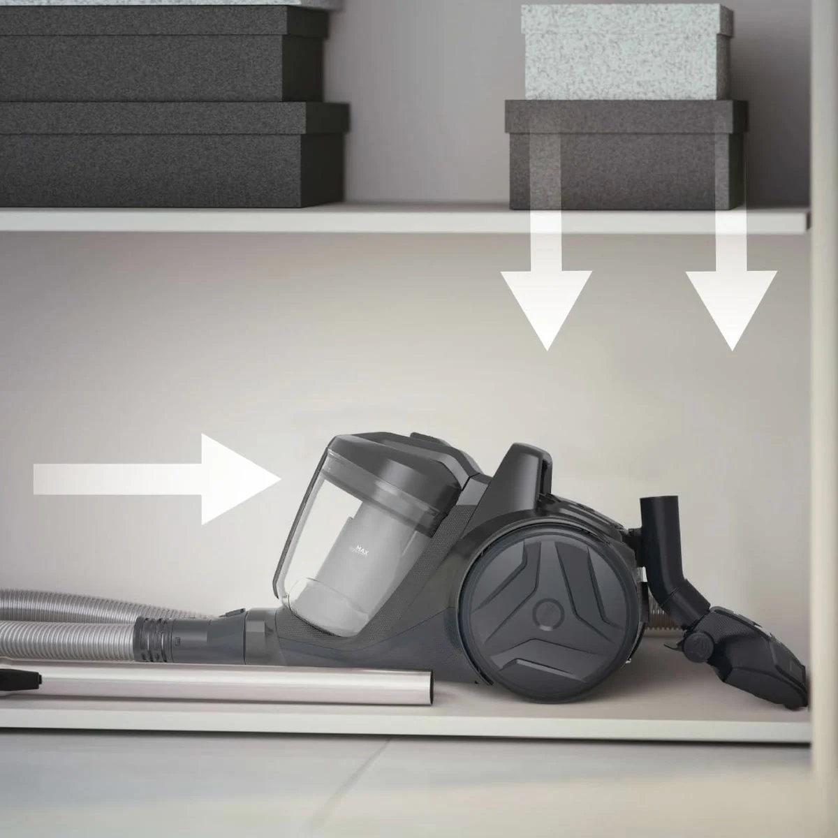 Le Hoover HP1 rangé dans un placard